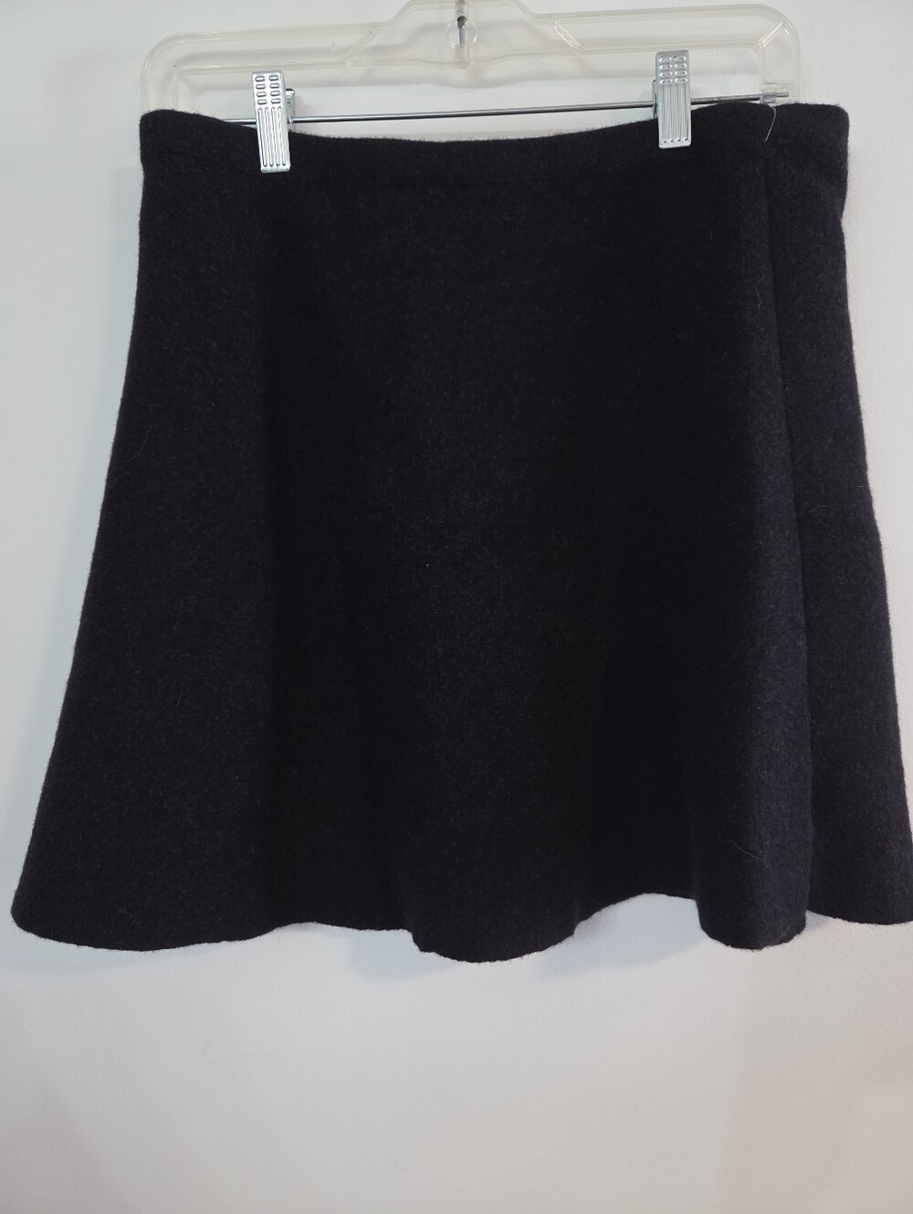 Theory merino wool/ angora skater skirt Sz L